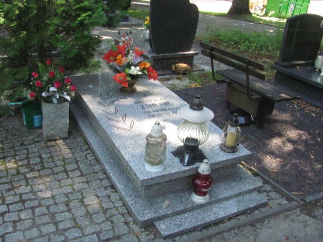 Grób Bronisław Żuraw