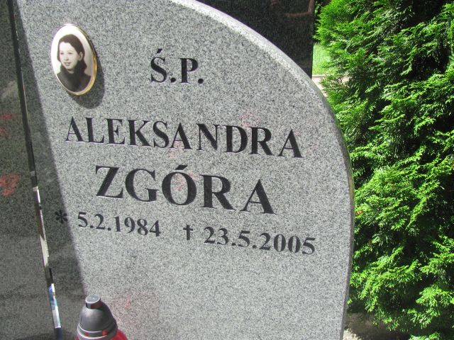 Aleksandra Zgóra 1984 Trzebnica - Grobonet - Wyszukiwarka osób pochowanych