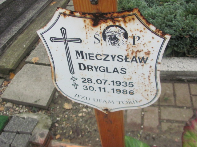 Teresa Dryglas  1935 Trzebnica - Grobonet - Wyszukiwarka osób pochowanych