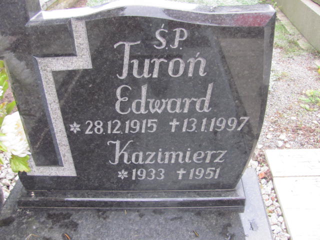 Edward Turoń 1915 Trzebnica - Grobonet - Wyszukiwarka osób pochowanych