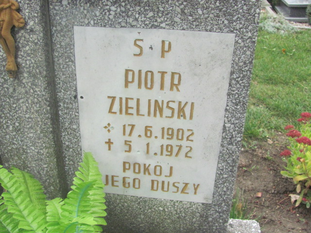 Piotr Zieliński 1902 Trzebnica - Grobonet - Wyszukiwarka osób pochowanych